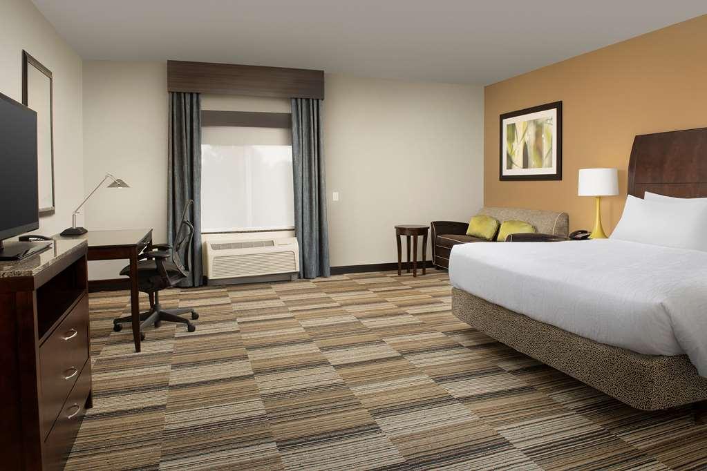 Hilton Garden Inn Charlotte/Mooresville Room photo